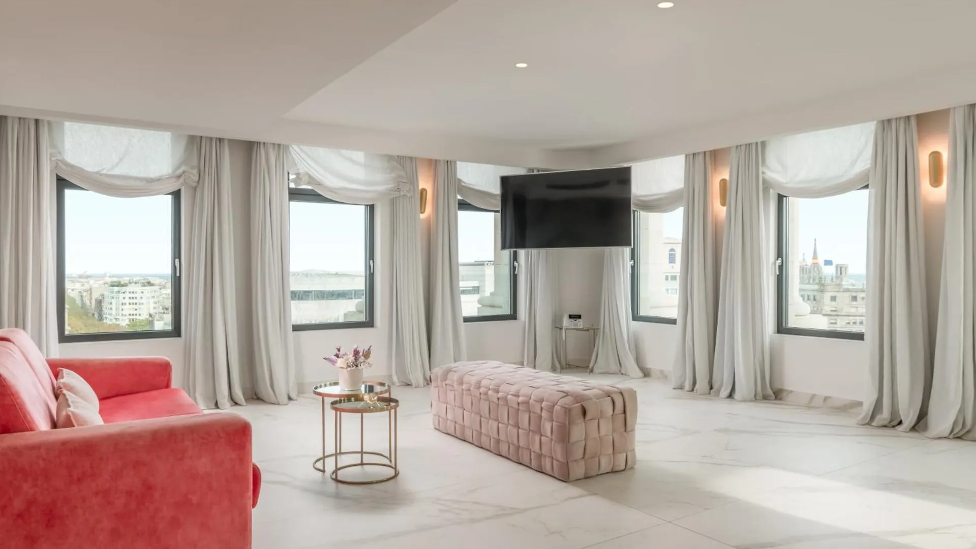 45 Times Barcelona Hotel
