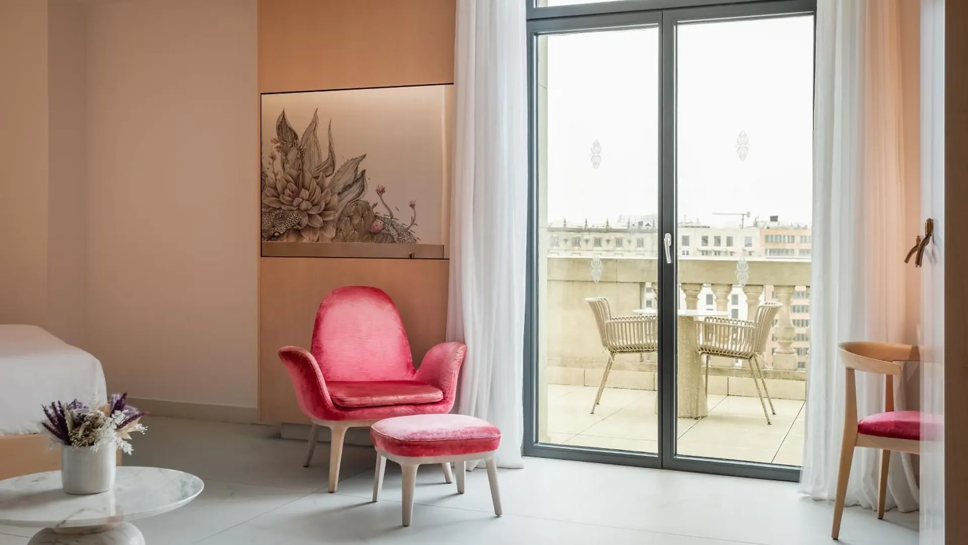 45 Times Barcelona Hotel