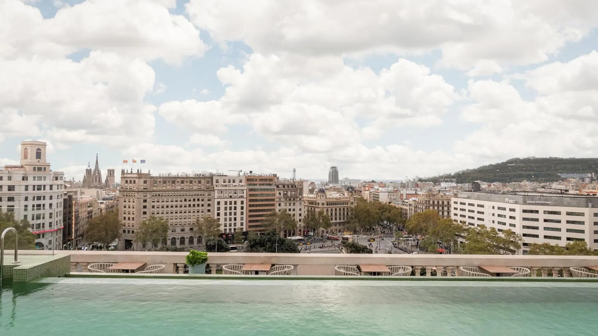 45 Times Barcelona Hotel