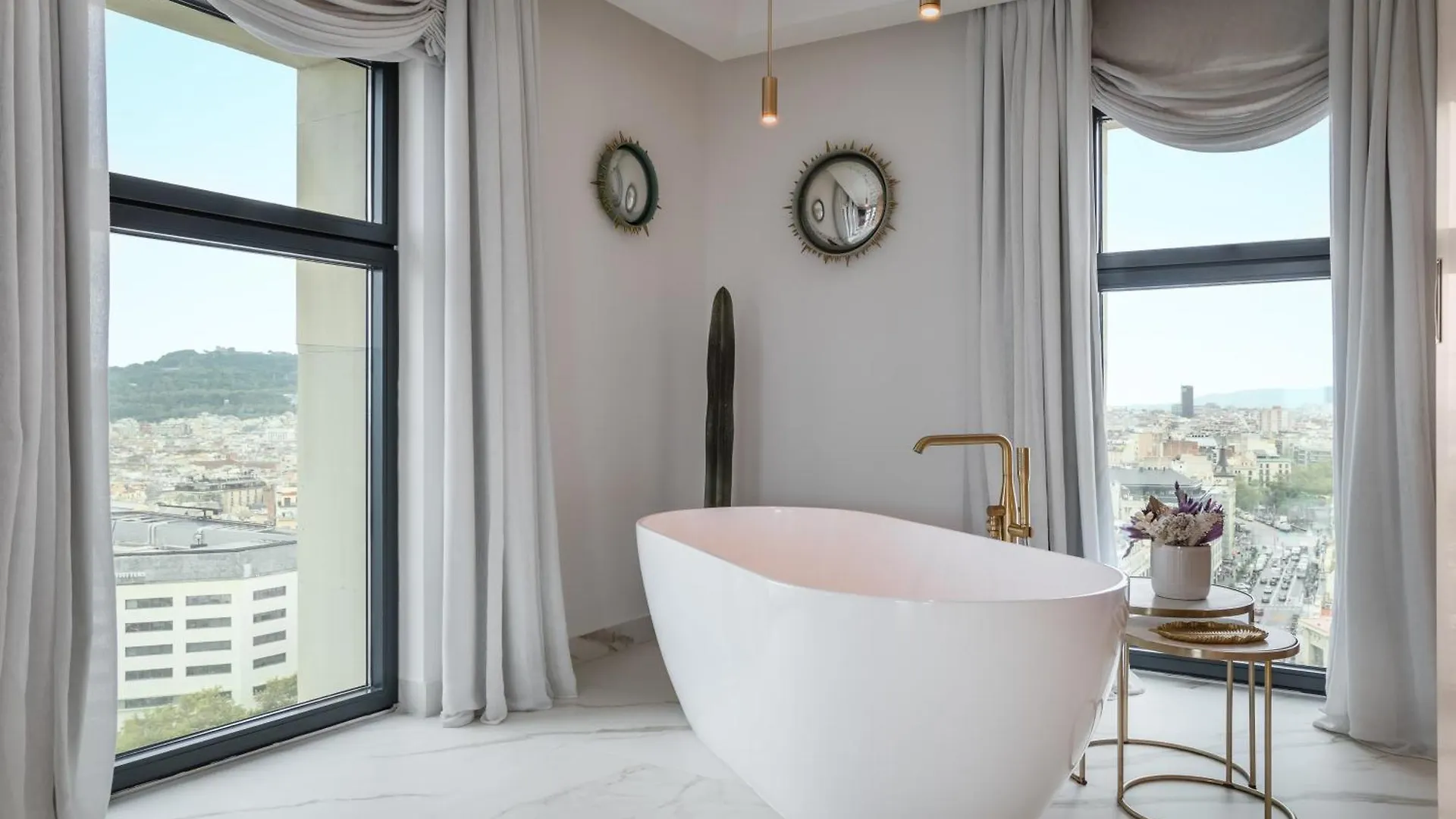 45 Times Barcelona Hotel
